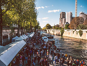 Des milliers de visiteurs se sont pressés sur les quais de Seine - Agrandir l'image (fenêtre modale)