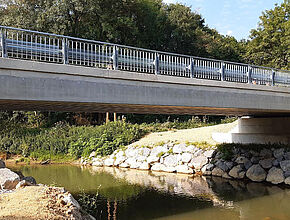 RD 260 Reconstruction pont sur le Lees Commune de Lannux - Agrandir l'image (fenêtre modale)