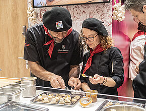 Démonstrations culinaires avec les chefs du Département - Agrandir l'image (fenêtre modale)