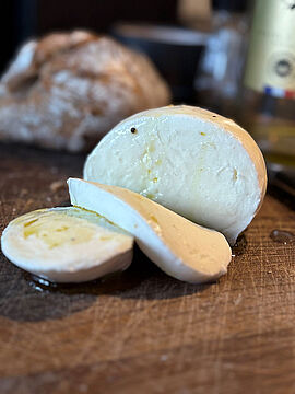 L'Bufala une mozarella 100% gersoise - Agrandir l'image (fenêtre modale)