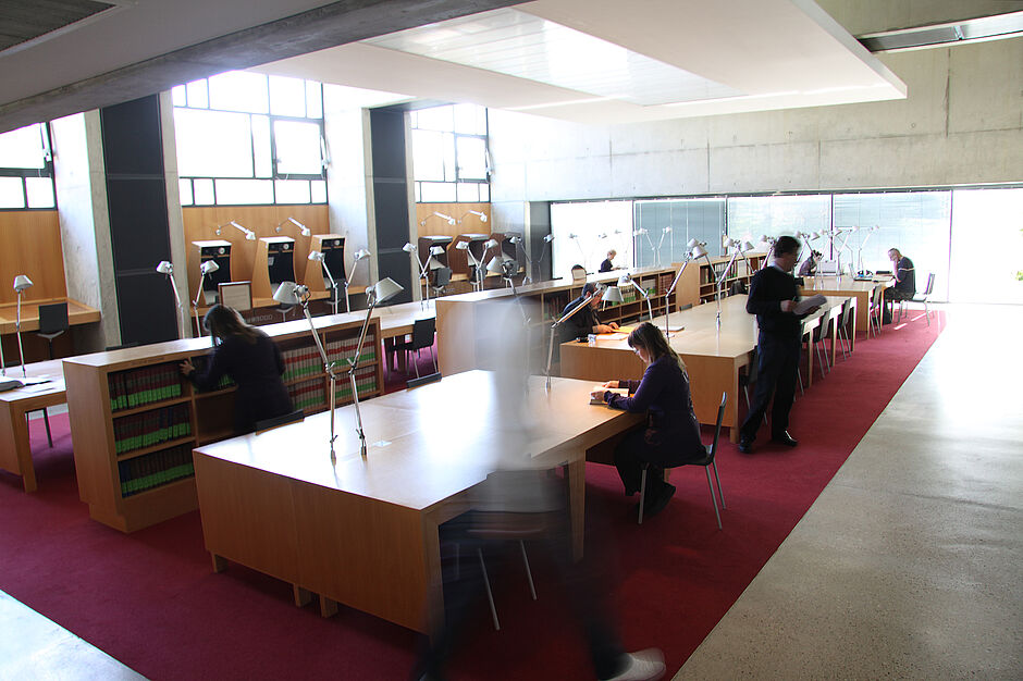 Salle de lecture des Archives départementales du Gers - Agrandir l'image (fenêtre modale)