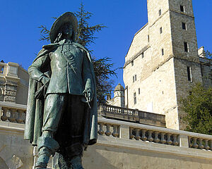 Statut de D'Artagnan - Agrandir l'image (fenêtre modale)